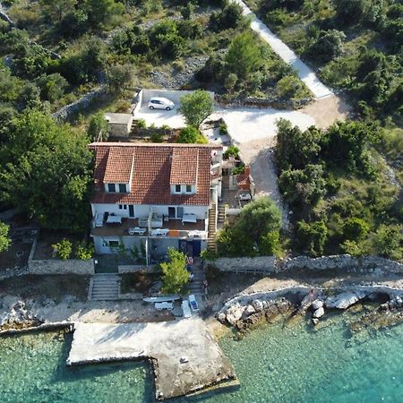 Apartments Lucin Veliki Drvenik Dış mekan fotoğraf