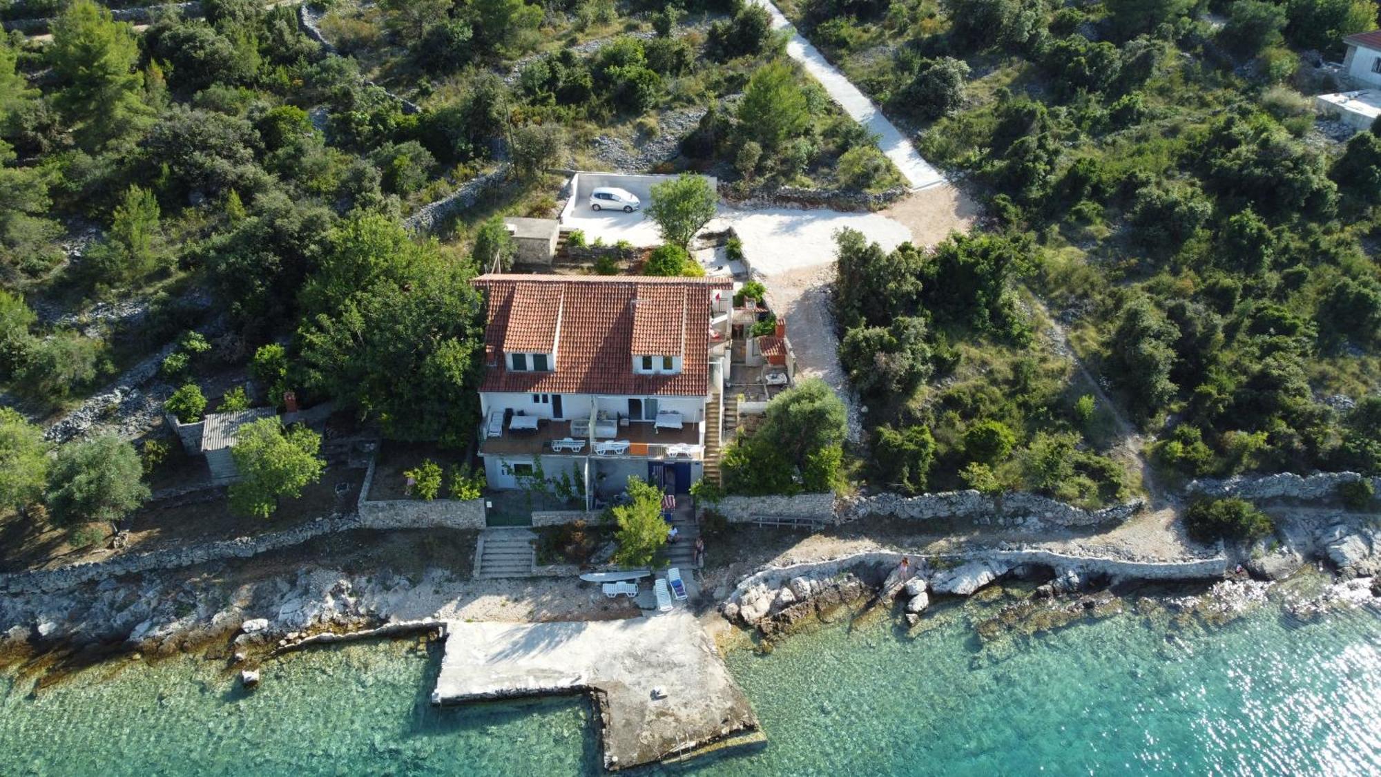 Apartments Lucin Veliki Drvenik Dış mekan fotoğraf