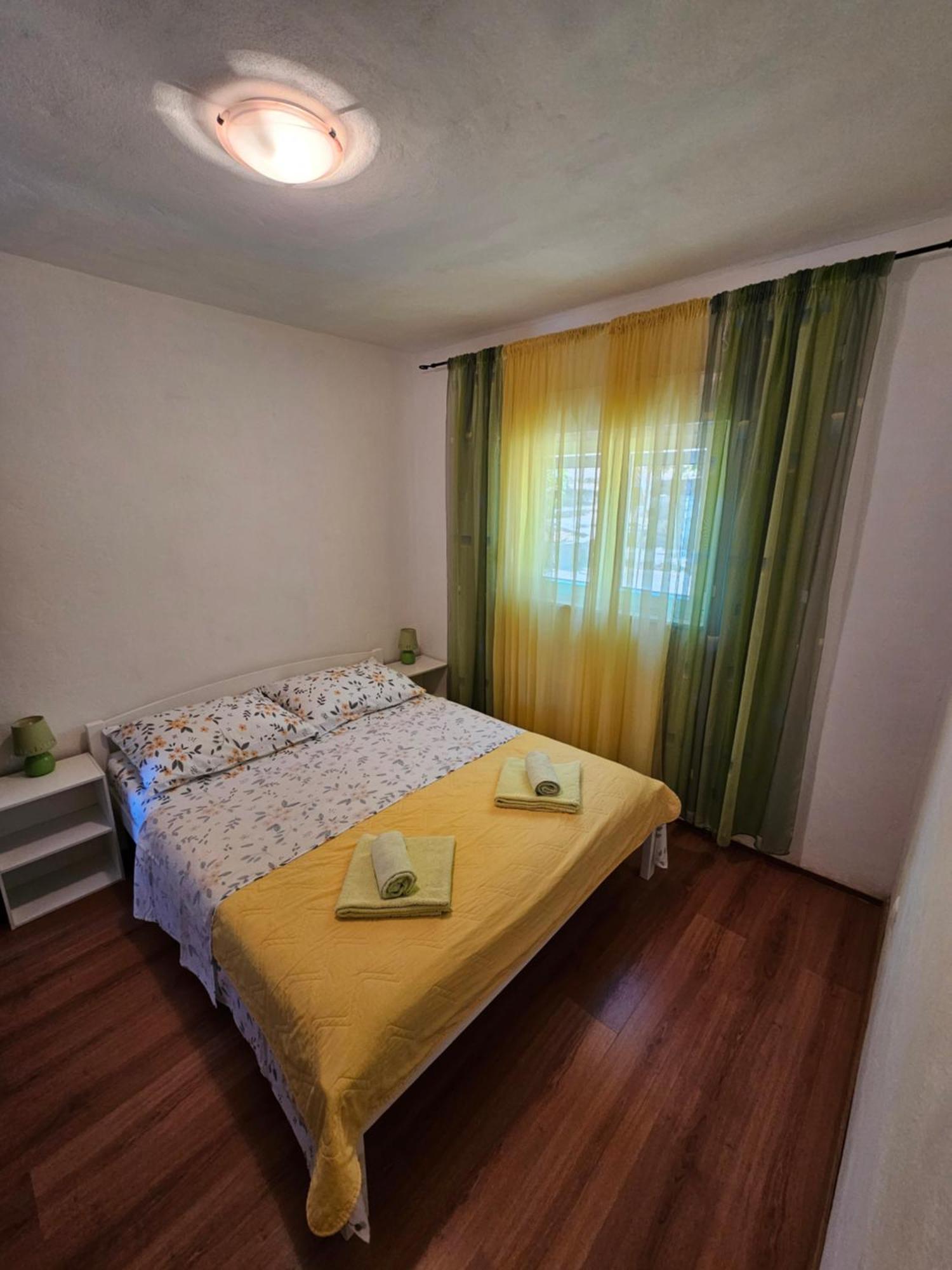 Apartments Lucin Veliki Drvenik Dış mekan fotoğraf